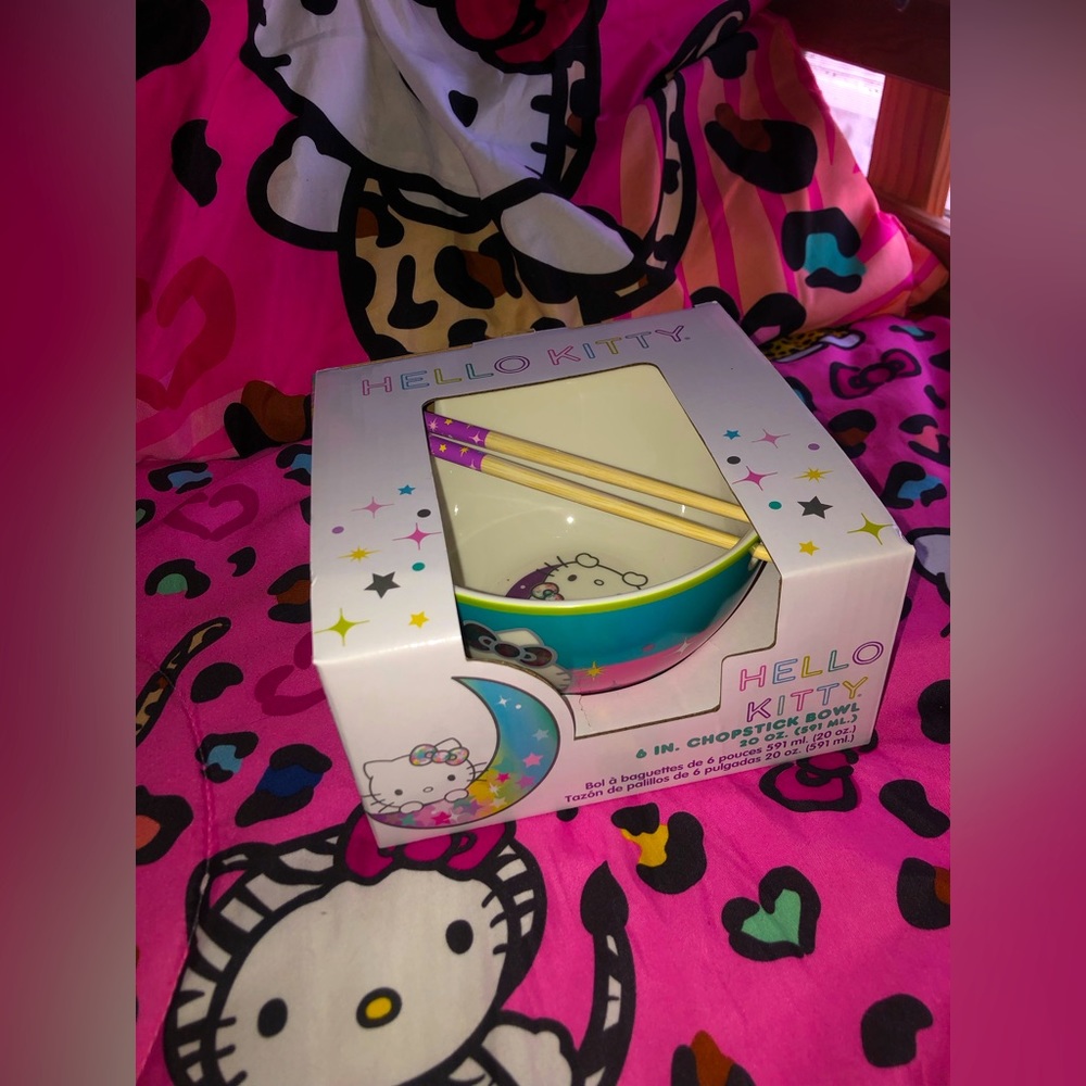 Hello Kitty Ramen Bowl